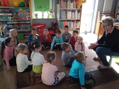 Przedszkolaki z Guźlina z wizytą w Bibliotece 2018_3